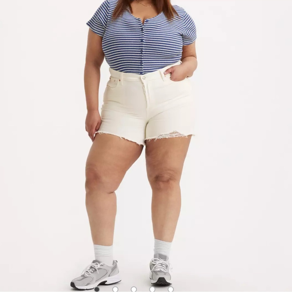 Levi's 501 Jean Shorts High-Waisted Raw Hem